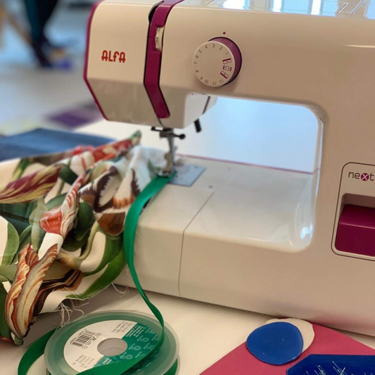 CURSO INICIACIÓN A LA COSTURA | 3 HS