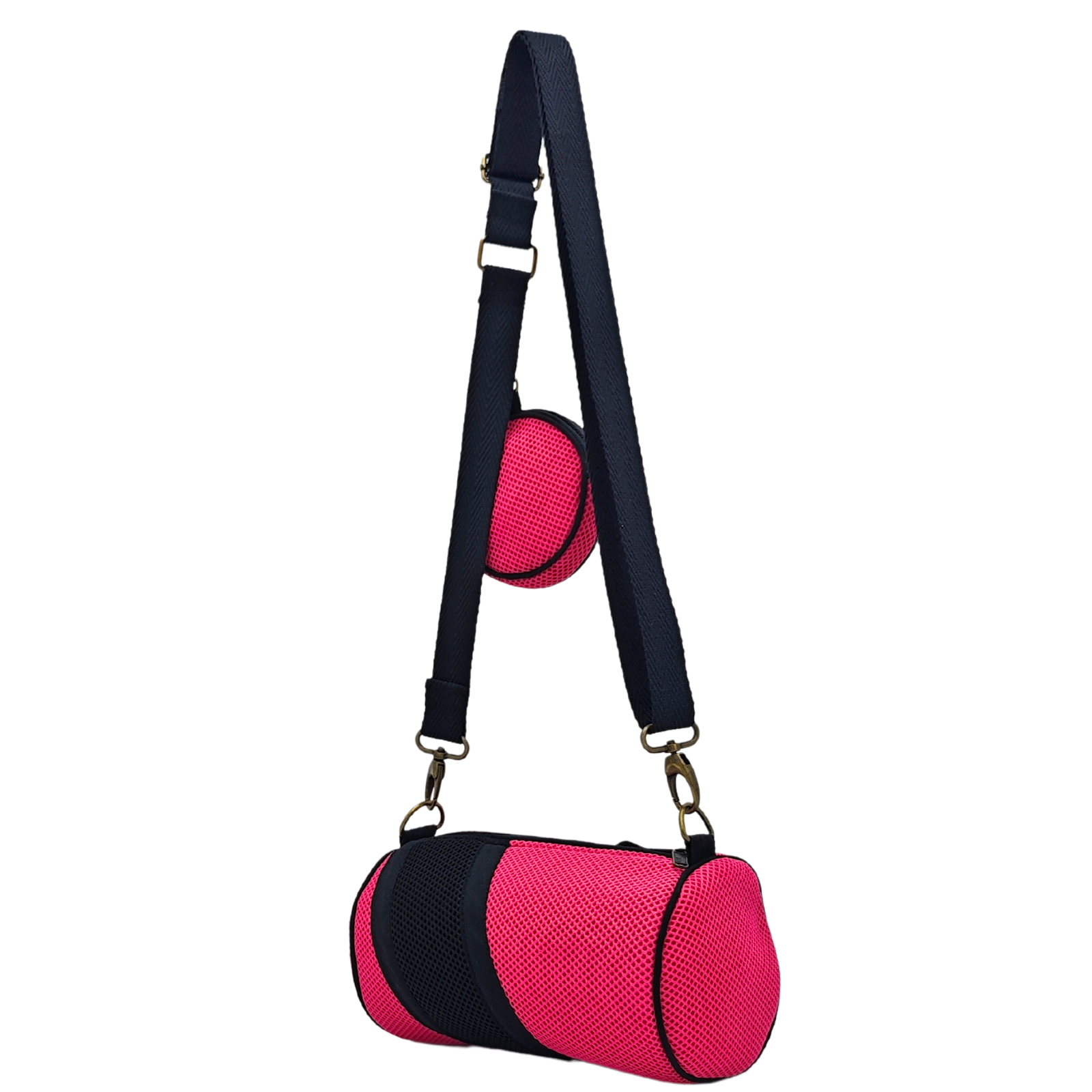 Compra nuestro mini bolso con monedero, hecho a mano con tejido 3D y material reciclado, elaborado artesanalmente por las mujeres del Programa Social de Creadoness.