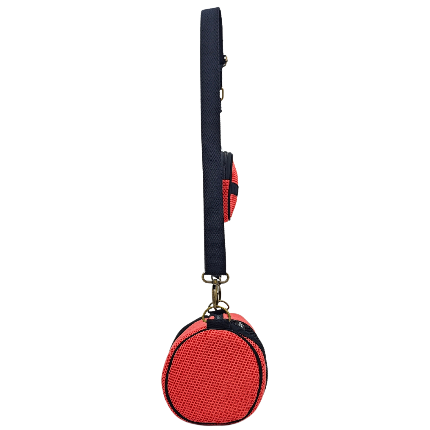 Compra nuestro mini bolso con monedero, hecho a mano con tejido 3D y material reciclado, elaborado artesanalmente por las mujeres del Programa Social de Creadoness.