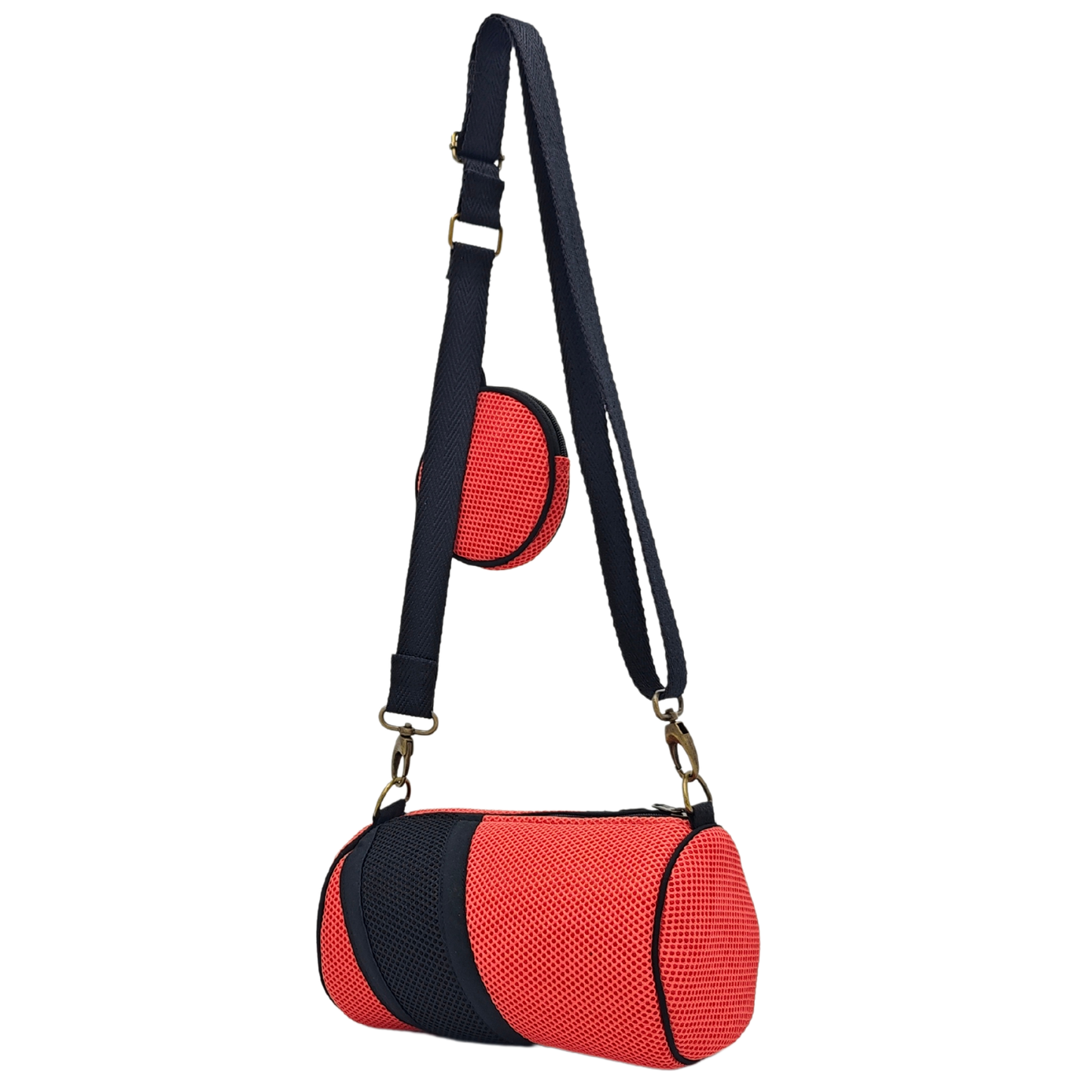 Compra nuestro mini bolso con monedero, hecho a mano con tejido 3D y material reciclado, elaborado artesanalmente por las mujeres del Programa Social de Creadoness.