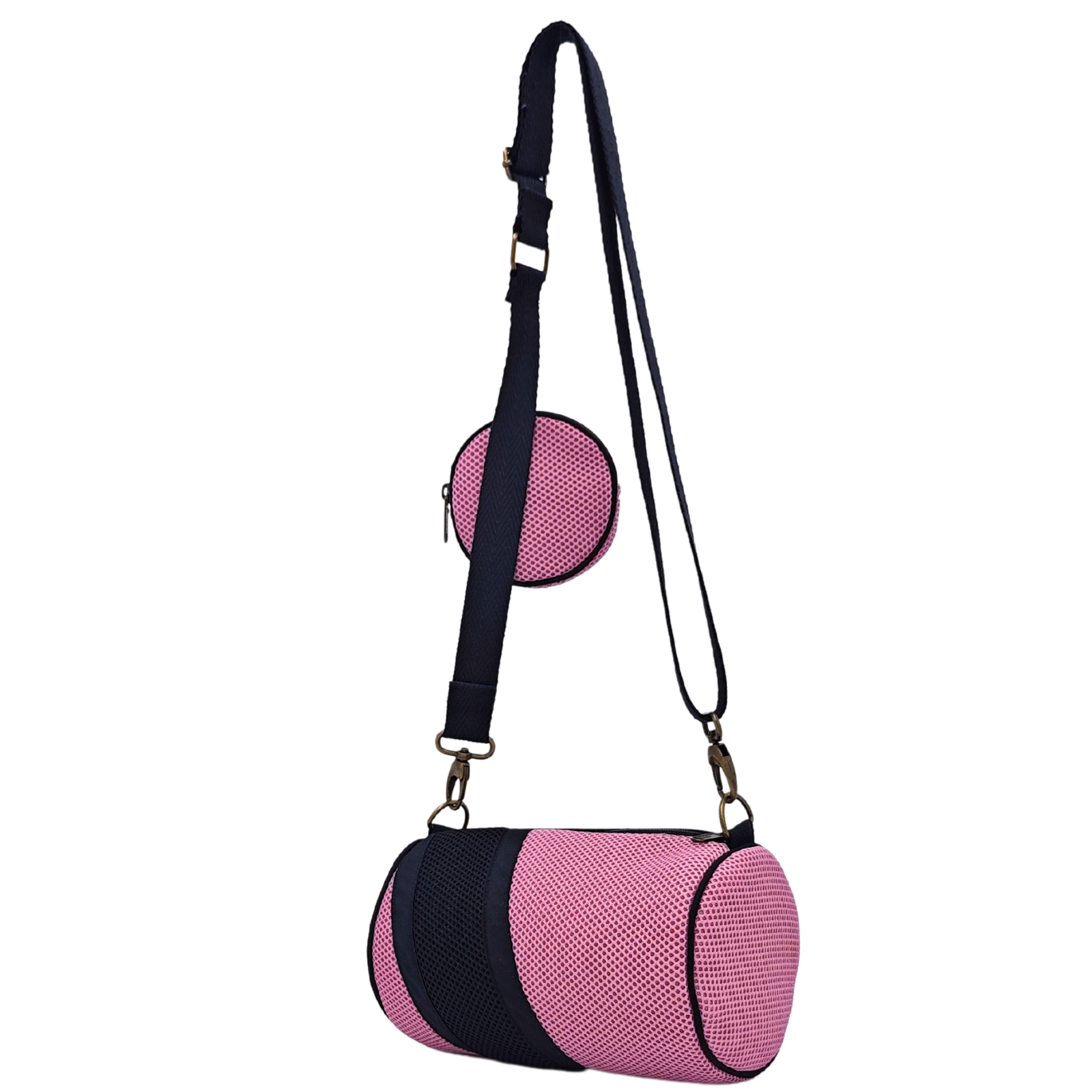 Compra nuestro mini bolso con monedero, hecho a mano con tejido 3D y material reciclado, elaborado artesanalmente por las mujeres del Programa Social de Creadoness.