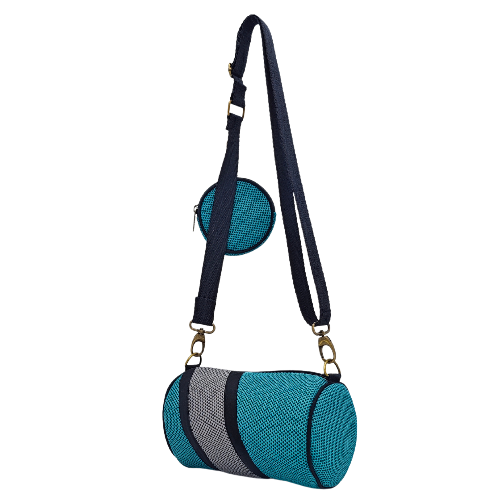 Compra nuestro mini bolso con monedero, hecho a mano con tejido 3D y material reciclado, elaborado artesanalmente por las mujeres del Programa Social de Creadoness.