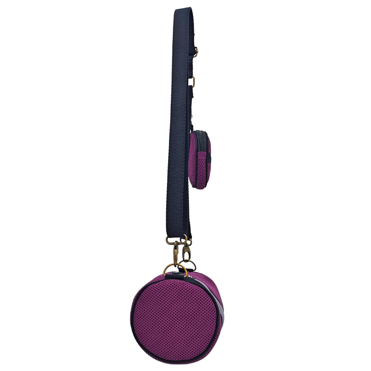 Compra nuestro mini bolso con monedero, hecho a mano con tejido 3D y material reciclado, elaborado artesanalmente por las mujeres del Programa Social de Creadoness.