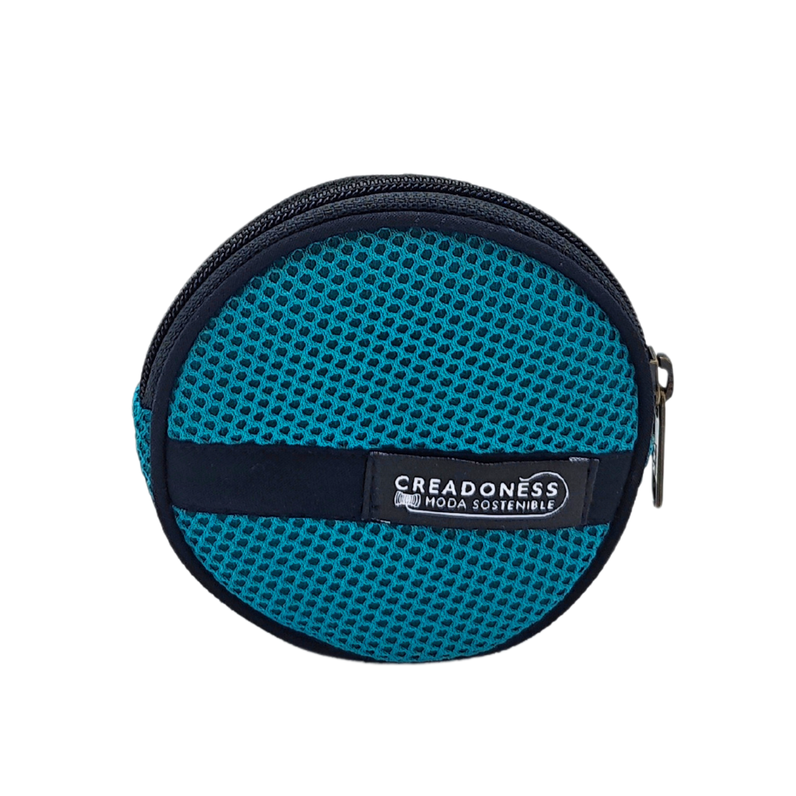 Compra nuestro monedero verde hecho a mano con tejido 3D y material reciclado, elaborado artesanalmente por las mujeres del Programa Social de Creadoness.