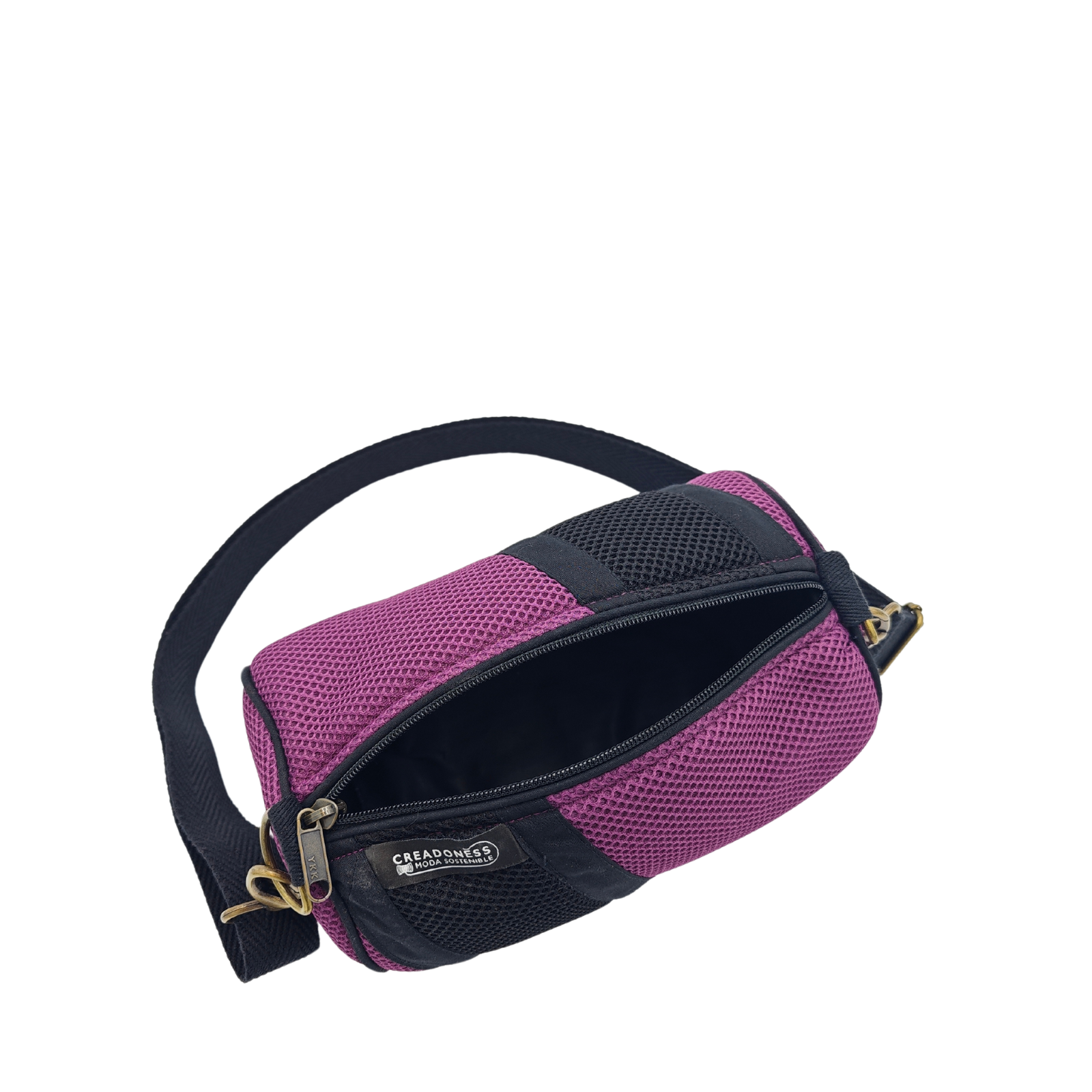 Compra nuestro mini bolso con monedero, hecho a mano con tejido 3D y material reciclado, elaborado artesanalmente por las mujeres del Programa Social de Creadoness.